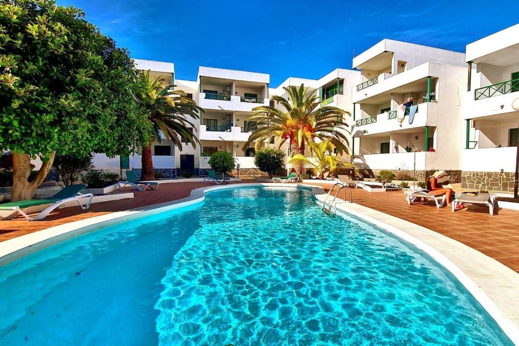 Cactus, Playa Y Piscina Apartment Costa Teguise Exterior photo